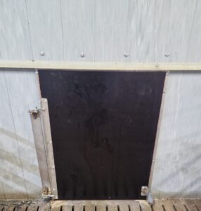 Umbau Mast auf Haltungsstufe 3