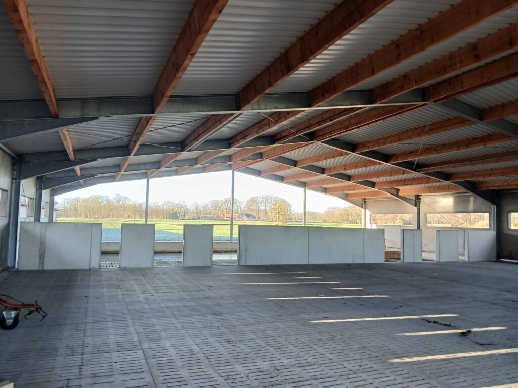 Deckstall mit Auslauf